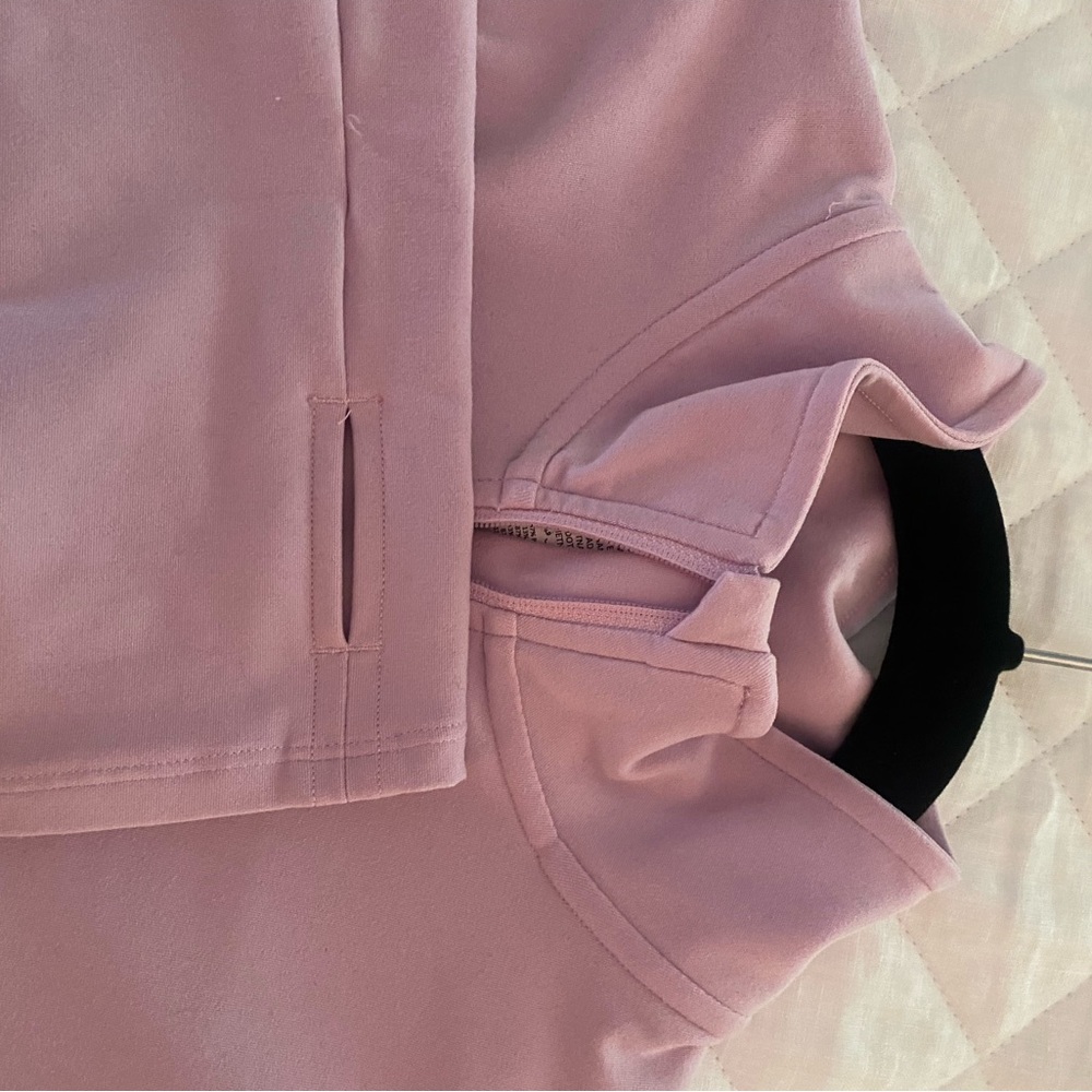 EUC ALO 1/2 Zip Pullover